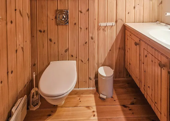 Stunning In Austbygda With Wifi * Austbygdi