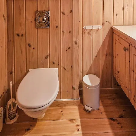 Stunning In Austbygda With Wifi * Lurasgrendi